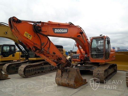 Гусеничный экскаватор Doosan DX225LCA, 2012 г.в.